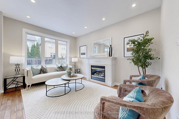 Photo 10 at 116 Southbrook Crescent, Cachet, Markham