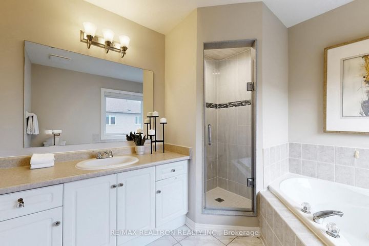 Photo 25 at 116 Southbrook Crescent, Cachet, Markham