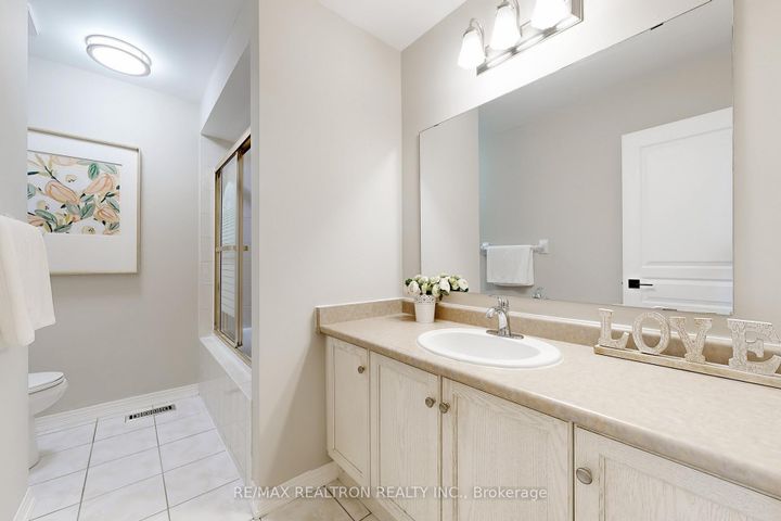 Photo 31 at 116 Southbrook Crescent, Cachet, Markham