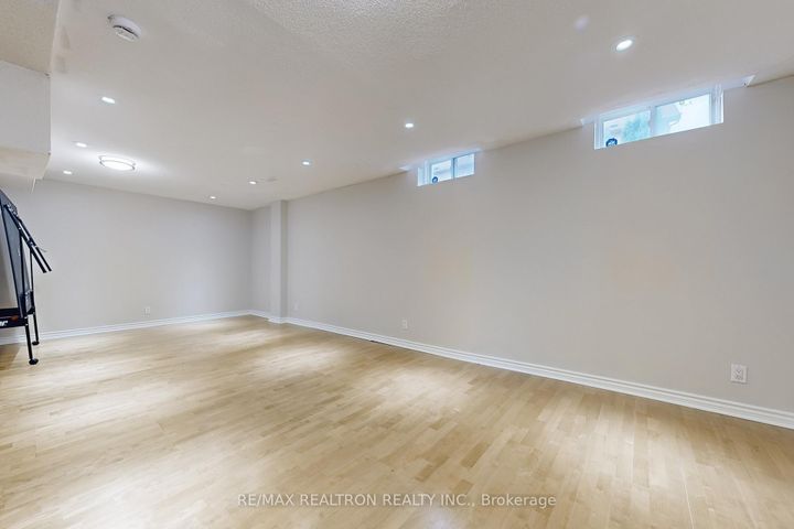 Photo 33 at 116 Southbrook Crescent, Cachet, Markham