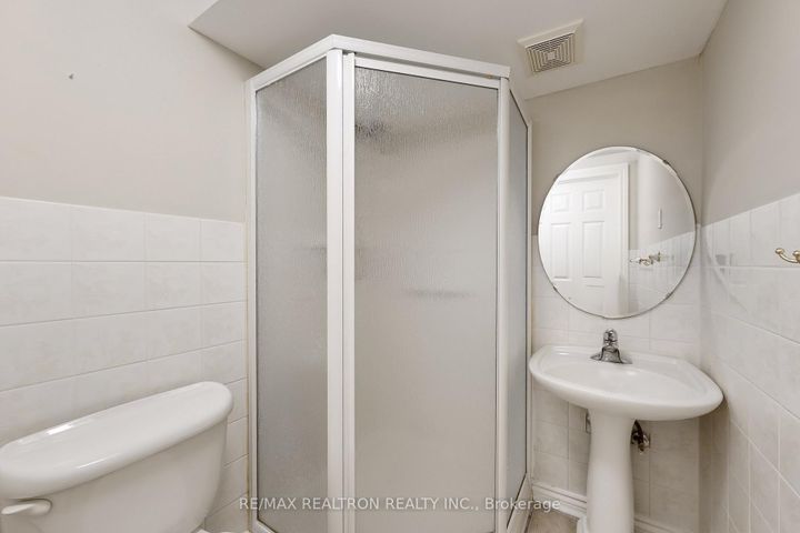 Photo 36 at 116 Southbrook Crescent, Cachet, Markham