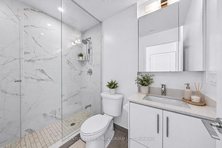 Photo 18 at 802 - 105 Oneida Crescent, Langstaff, Richmond Hill
