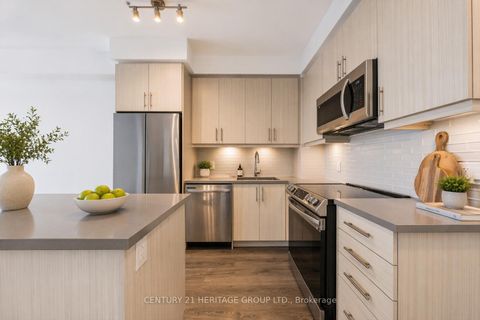 Photo 6 at 802 - 105 Oneida Crescent, Langstaff, Richmond Hill