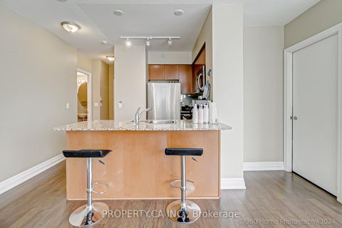 Photo 11 at 702 - 8 Scollard Street, Annex, Toronto