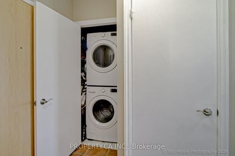 Photo 21 at 702 - 8 Scollard Street, Annex, Toronto