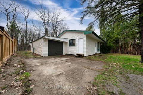 Photo 9 at 97 Park Crescent, Oak Ridges Lake Wilcox, Richmond Hill