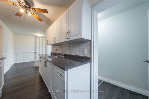 Photo 11 at 97 Park Crescent, Oak Ridges Lake Wilcox, Richmond Hill