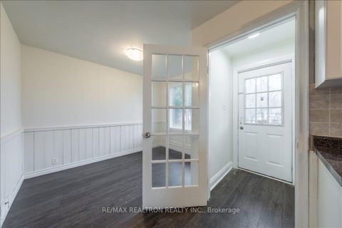 Photo 12 at 97 Park Crescent, Oak Ridges Lake Wilcox, Richmond Hill