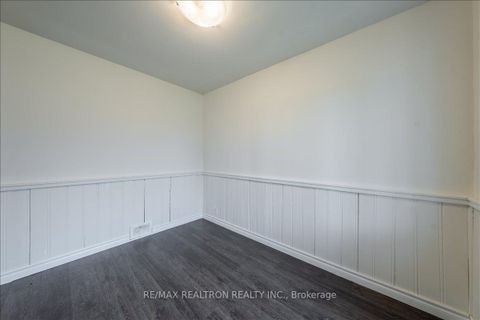 Photo 15 at 97 Park Crescent, Oak Ridges Lake Wilcox, Richmond Hill