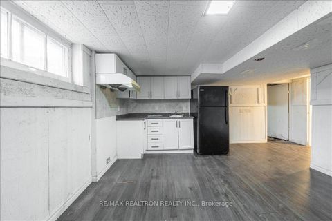 Photo 32 at 97 Park Crescent, Oak Ridges Lake Wilcox, Richmond Hill
