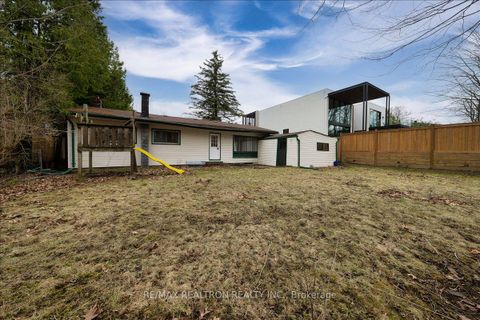 Photo 37 at 97 Park Crescent, Oak Ridges Lake Wilcox, Richmond Hill