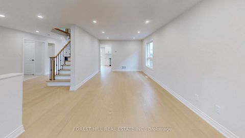 Photo 9 at 10 Reddenhurst Crescent, Keswick South, Georgina