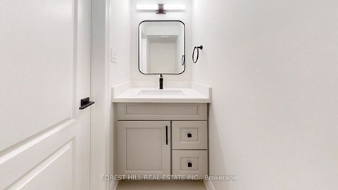 Photo 21 at 10 Reddenhurst Crescent, Keswick South, Georgina