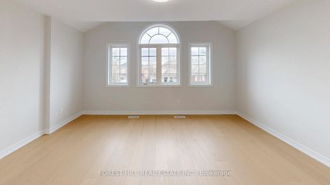 Photo 31 at 10 Reddenhurst Crescent, Keswick South, Georgina