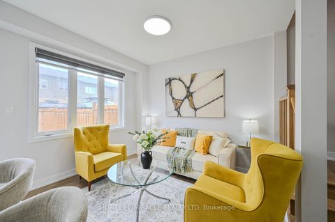 Photo 0 at 29 Turnberry Lane, Painswick South, Barrie