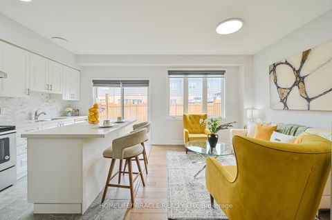 Photo 13 at 29 Turnberry Lane, Painswick South, Barrie