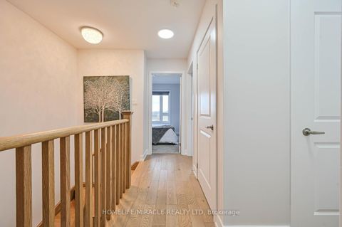 Photo 20 at 29 Turnberry Lane, Painswick South, Barrie