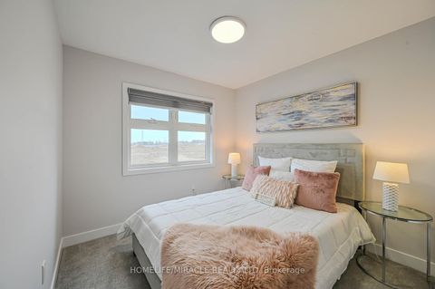 Photo 26 at 29 Turnberry Lane, Painswick South, Barrie