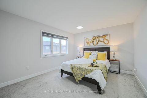 Photo 31 at 29 Turnberry Lane, Painswick South, Barrie