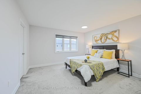 Photo 33 at 29 Turnberry Lane, Painswick South, Barrie