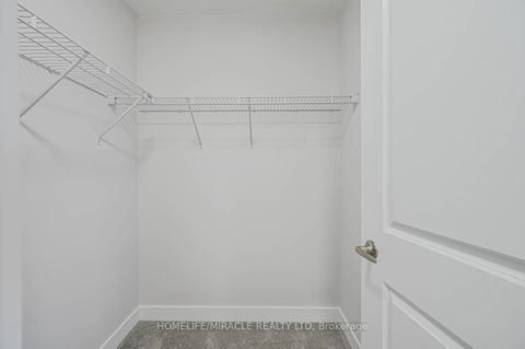 Photo 38 at 29 Turnberry Lane, Painswick South, Barrie