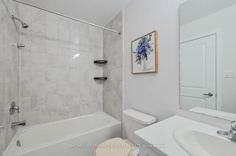 Photo 40 at 29 Turnberry Lane, Painswick South, Barrie