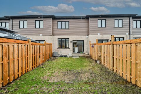 Photo 45 at 29 Turnberry Lane, Painswick South, Barrie
