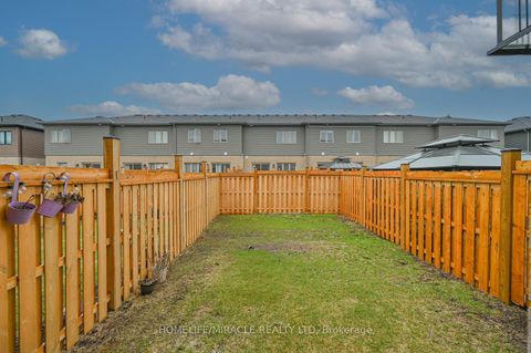 Photo 46 at 29 Turnberry Lane, Painswick South, Barrie