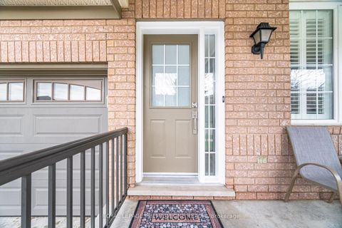 Photo 3 at 21 Ocean Avenue, Vellore Village, Vaughan