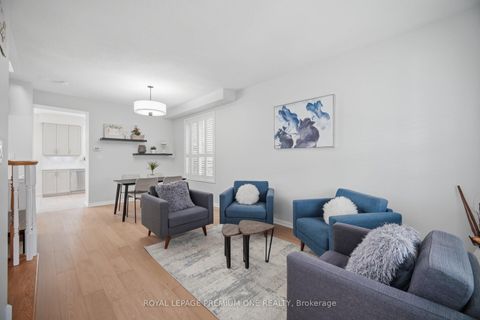 Photo 8 at 21 Ocean Avenue, Vellore Village, Vaughan