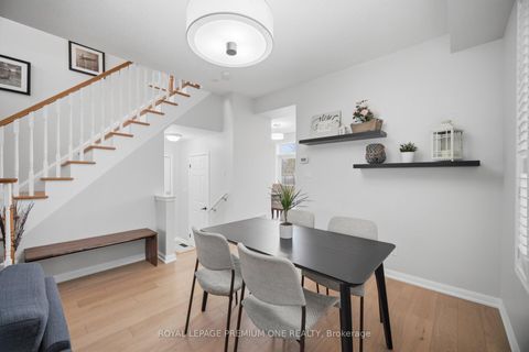 Photo 10 at 21 Ocean Avenue, Vellore Village, Vaughan