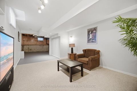 Photo 41 at 21 Ocean Avenue, Vellore Village, Vaughan