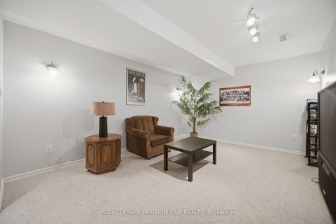 Photo 42 at 21 Ocean Avenue, Vellore Village, Vaughan