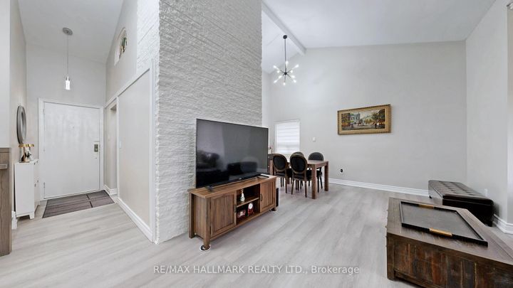 Photo 5 at 27 Benleigh Drive, Woburn, Toronto