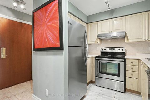 Photo 7 at 1009 - 398 Eglinton Avenue E, Mount Pleasant East, Toronto