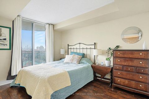 Photo 9 at 1009 - 398 Eglinton Avenue E, Mount Pleasant East, Toronto