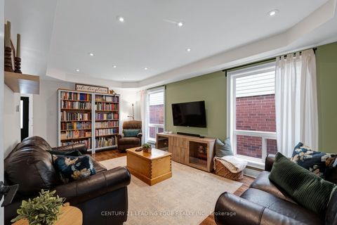 Photo 5 at 529 Pelletier Court, Wyndham, Newmarket