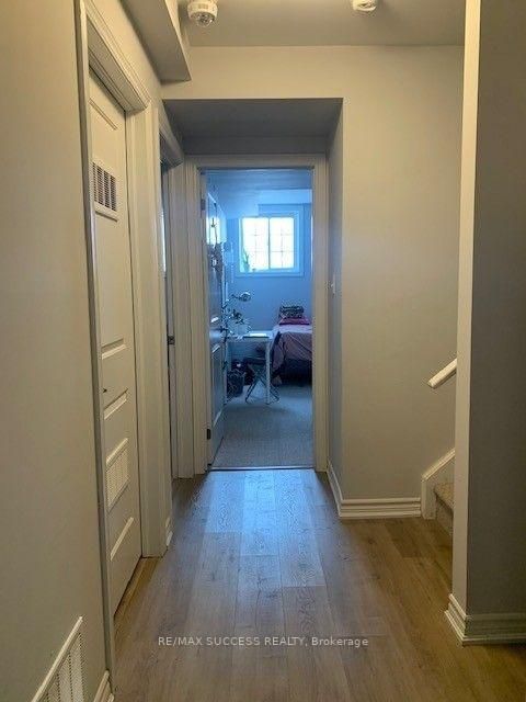 Photo 6 at 9 - 246 Penetanguishene Road, Georgian Drive, Barrie