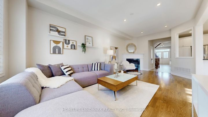 Photo 11 at 13 Woodway Lane, Cornell, Markham