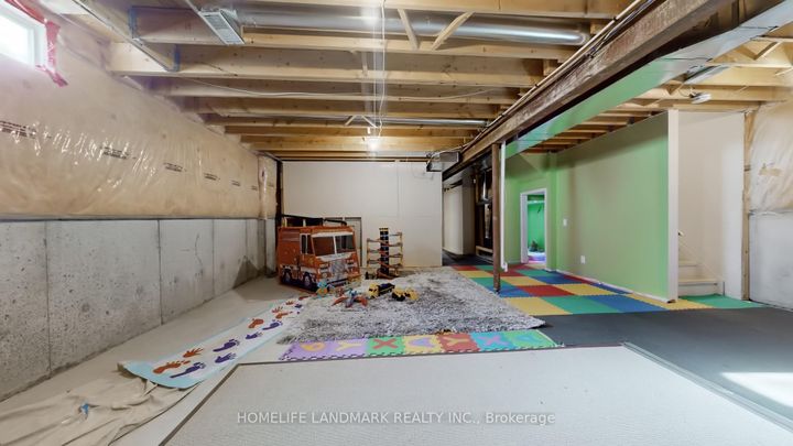 Photo 37 at 13 Woodway Lane, Cornell, Markham