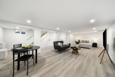 Photo 30 at 335 St Clair Avenue E, Moore Park, Toronto