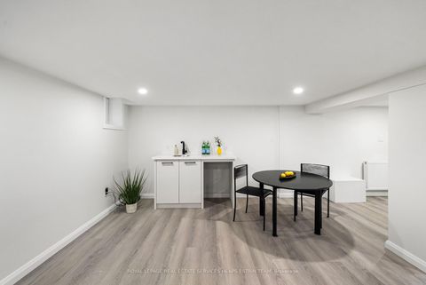 Photo 32 at 335 St Clair Avenue E, Moore Park, Toronto