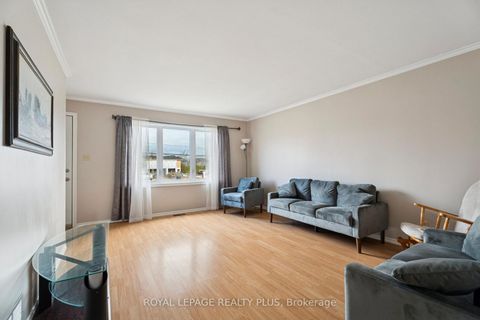 Photo 2 at 7719 Poplar Side Road, Rural Clearview, Clearview