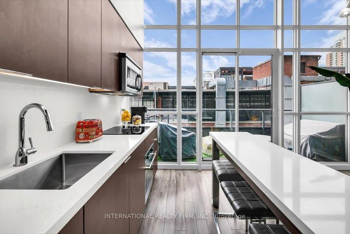 Photo 12 at 318 - 5 Hanna Avenue, Niagara, Toronto