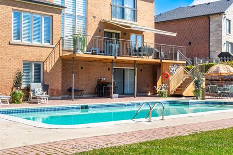 Photo 36 at 5 Rossmull Crescent, Islington Woods, Vaughan