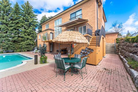 Photo 37 at 5 Rossmull Crescent, Islington Woods, Vaughan