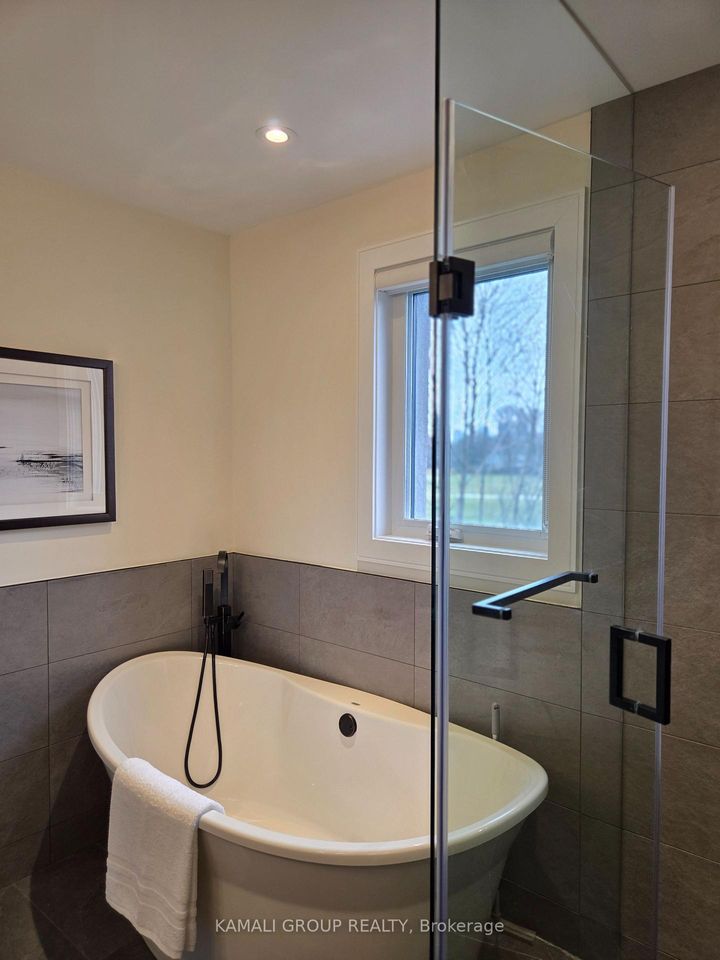 Photo 19 at 169 Charlton Boulevard, Newtonbrook West, Toronto