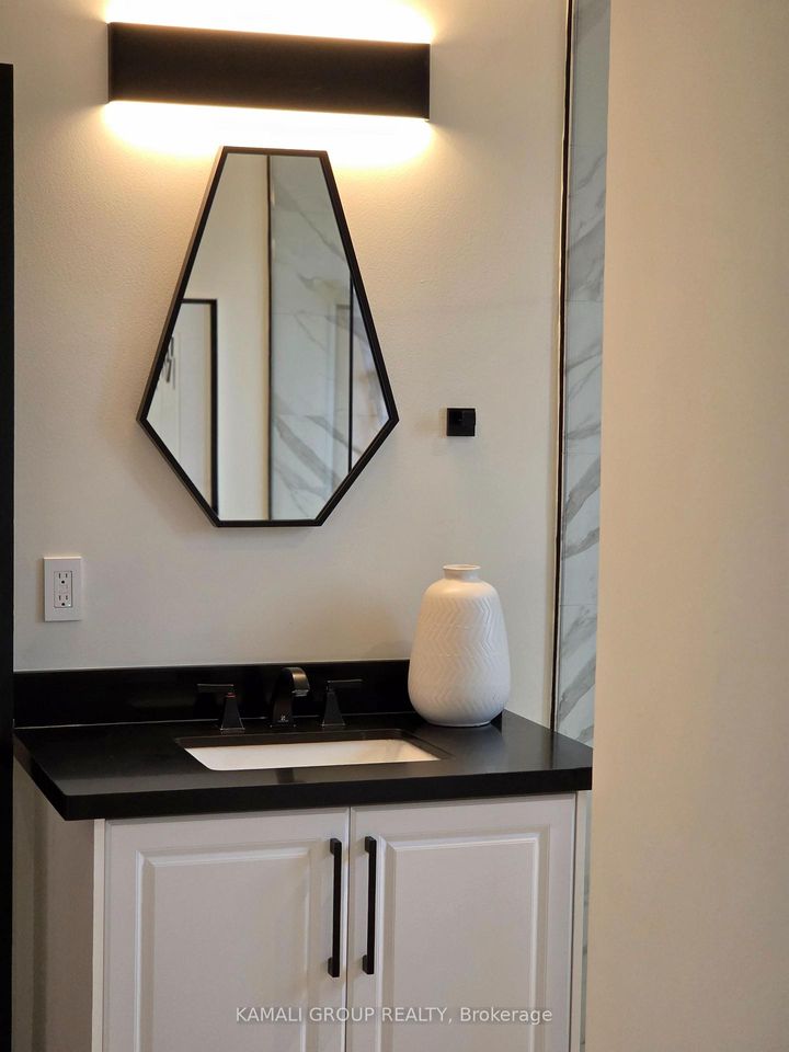 Photo 29 at 169 Charlton Boulevard, Newtonbrook West, Toronto