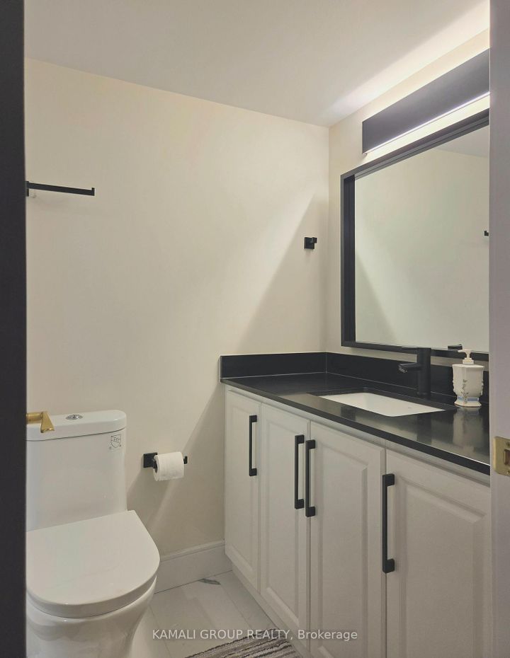 Photo 34 at 169 Charlton Boulevard, Newtonbrook West, Toronto