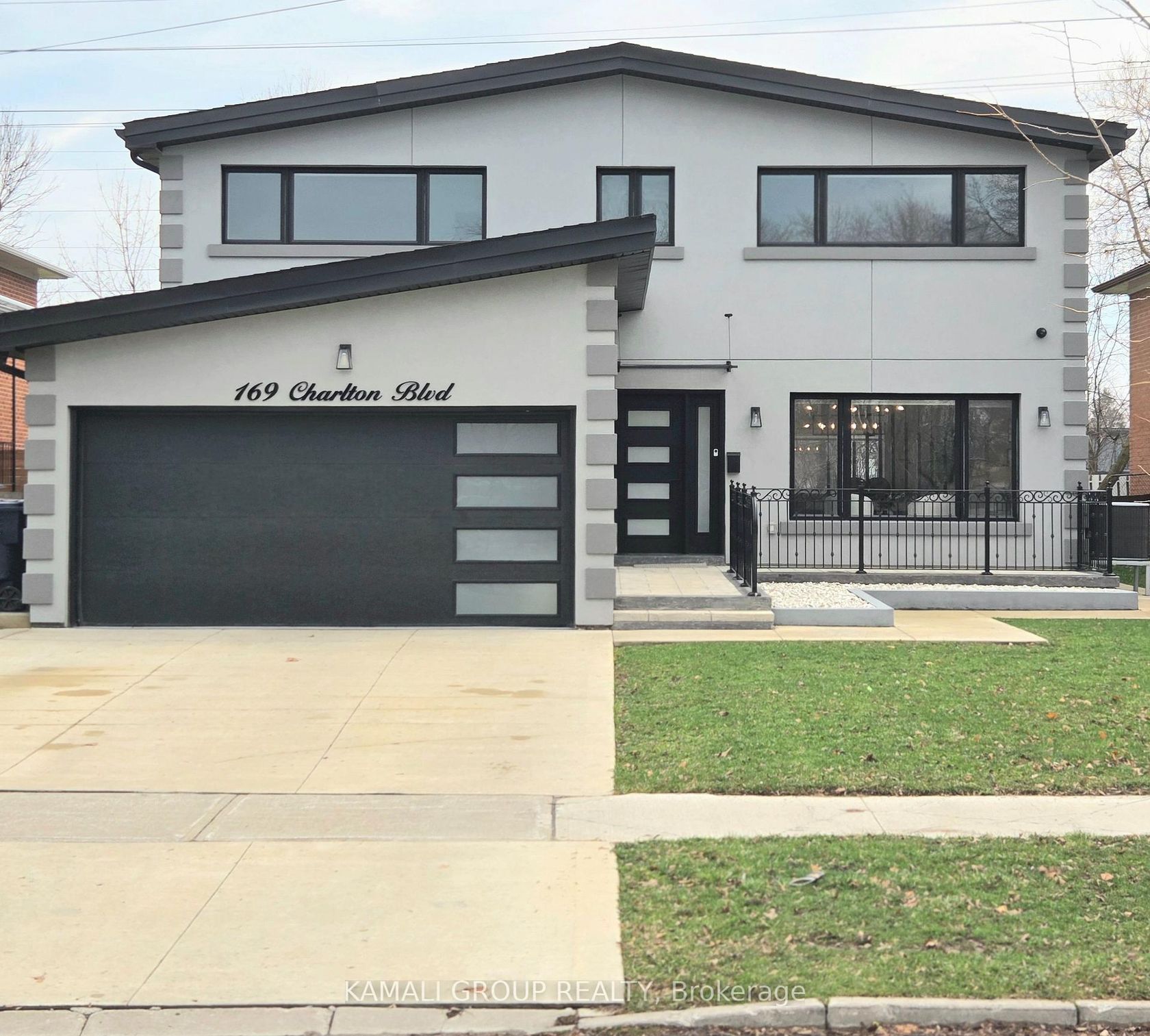 169 Charlton Boulevard, Newtonbrook West, Toronto 2